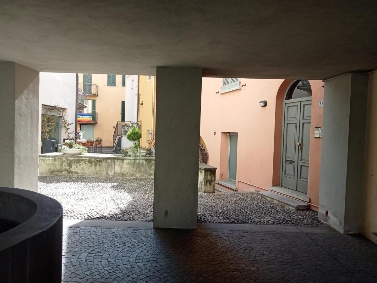 Il Paese Delle Vacanze Оменья Экстерьер фото